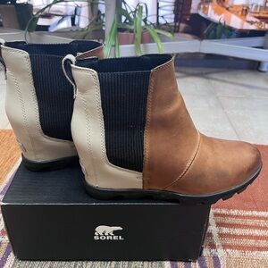 Sorel wedge ankle boots